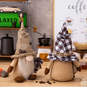 Détail de gnomes sur le thème du café avec chapeaux en toile et grains de café