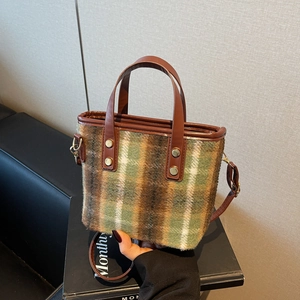 Vintage Plaid Woolen Bucket Bag For Women Retro Large Capacity Shoulder Bag Casual Crossbody Handbag Autumn Winter Fashion Tote