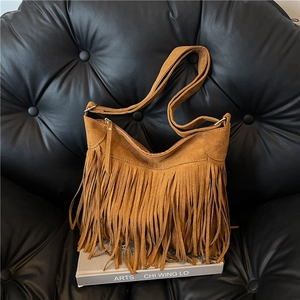 Women Vintage Suede Tassel Shoulder Bag Bohemian Hobo Bag With Adjustable Strap Zipper Closure Daily Fashion Tote Bag