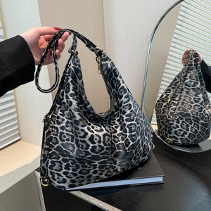 Sac fourre-tout tendance à motif léopard avec grande capacité et bandoulière réglable