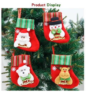 Set de 4 calcetines navideños con Papá Noel, muñeco de nieve, oso y reno para el árbol