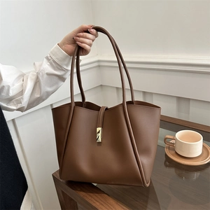 Borsa Tote in Pelle PU Minimalista per Donna Borsa a Tracolla Pendolare di Grande Capacità Con Fibbia Dorata Borsa in Stile Urbano