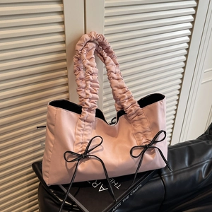 Sac Fourre-Tout Femme à Poignée Plissée Nylon Grande Capacité Sac à Épaule Matelassé Avec Décoration de Nœud Couleur Unie Décontracté