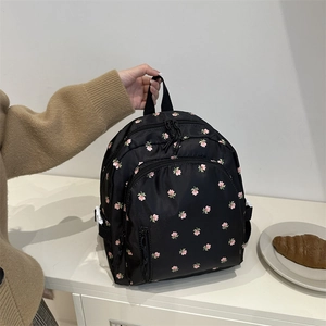 Mochila con Estampado Floral de Estilo Japonés para Mujeres Niñas Nailon Ligero Mini Bolsa Escolar Casual Mochila de Viaje Fresca Dulce