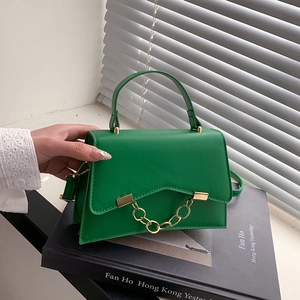 Petit Sac Bandoulière Carré en Cuir PU pour Femmes Sac à Main Tendance avec Décoration de Chaîne Style de Rue Quotidien