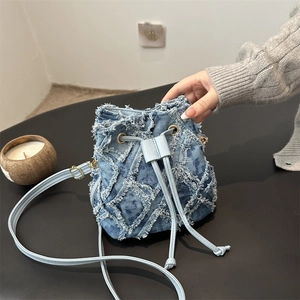Vintage Denim Rhombus Frayed Bucket Bag For Women Drawstring Shoulder Crossbody Bag Casual Chain Messenger Handbag