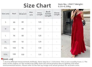 Size guide table for women's V-neck solid color pleated dress with measurements in CM