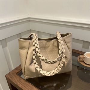 Grand sac cabas vintage beige avec poignées tressées pour femmes, mode printemps 2025