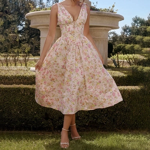 Elegant floral V-neck midi dress with slim waist and flowing skirt for summer holidays
