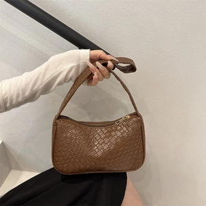 Sac à main bandoulière en cuir tressé marron pour femme avec fermeture éclair dorée