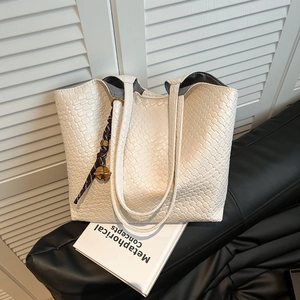 Women Large Capacity Woven Tote Bag PU Leather Shoulder Bag Urban Commuting Casual Handbag With Metal Ball Pendant