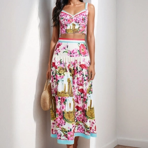 Floral print two-piece vacation set with crop top and high-waisted maxi skirt