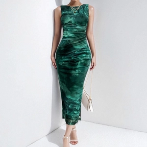 Sleeveless bodycon maxi dress with dark green marble print and side ruching detail