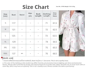 Tableau des tailles pour robe blazer fleurie avec mesures précises du buste et manches