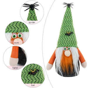 Gnome d'Halloween avec chapeau vert, barbe orange, détails d'araignée et yeux effrayants
