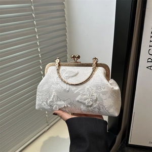Sac de Soirée Vintage en Dentelle avec Broderie Papillon pour Femmes Rétro Français Papillon 3D Chaîne Sac à Main de Fête