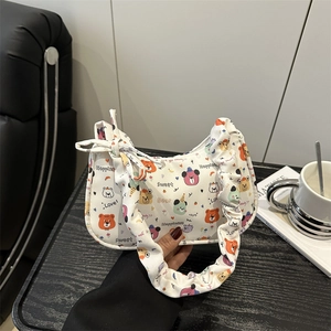 Sac à Épaule pour Femmes Style Doux Japonais Imprimé Ours de Dessin Animé en Toile Sac Sous le Bras avec Bandoulière Froncée et Nœud