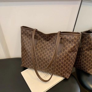 Brown printed tote bag with M-pattern texture and large capacity for women