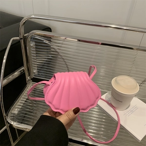 Women Mini Shell Shaped Crossbody Bag PU Leather Quilted Minimalist Small Shoulder Bag Fashion Coin Purse Phone Pouch
