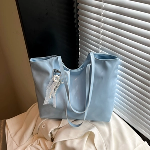 Women's Large Capacity Glossy PU Leather Tote Bag With Lace Bow Artificial Pearl Pendant Minimalist Casual Shoulder Bag For Daily Work School