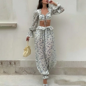 Tenue Femme Fleurie Crop Top à Volants et Pantalon Large Taille Haute Manches Lanternes Bohème Élégant Vacances