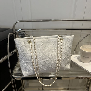 Fashion Women Floral Embroidery Quilted Tote Bag With Metal Chain Strap PU Fabric Large Capacity Shoulder Bag Casual Handbag