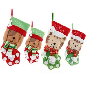 4er-Set Weihnachtsstrümpfe für Haustiere mit Plüsch Katzen- und Hunde-Motiven und Anhängern