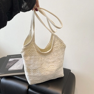 Sac à main chic en dentelle blanche au crochet avec motifs floraux pour l'été et ville