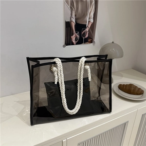 Sac fourre-tout gris transparent en PVC avec poignées en corde de coton et pochette noire