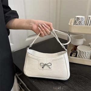 Women Croc Embossed Underarm Bag Fashion Metal Bow PU Leather Shoulder Bag For Daily Commuting Party Baguette Bag