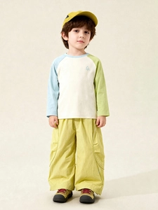 Kids spring outfit with color-block long sleeve T-shirt and yellow cargo pants set