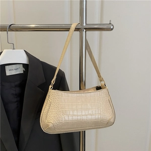 Vintage Crocodile Pattern PU Leather Baguette Bag For Women Minimalist Shoulder Underarm Bag Solid Color Commute Handbag