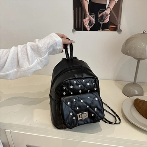 Mini sac à dos noir matelassé à la mode avec décor strass et bandoulière chaîne