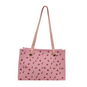 Sac fourre-tout rose à imprimé cerise avec œillets dorés et longues bandoulières