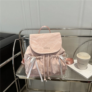 Sac à Dos Style Coréen avec Nœud et Texture Gauffrée pour Femmes Sac d'École Doux pour Filles Sac de Voyage en Nylon Léger avec Broderie