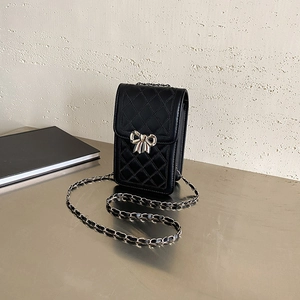 Sacoche de Téléphone Matelassée pour Femmes en Cuir PU Nœud en Métal Petit Sac Carré avec Bandoulière Chaîne Élégante
