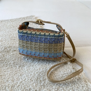 Borsa a Spalla Intrecciata Colorata da Donna Motivo a Onde Geometriche Etniche Borsa in Paglia Con Cinturino in Pelle PU Chiusura in Metallo
