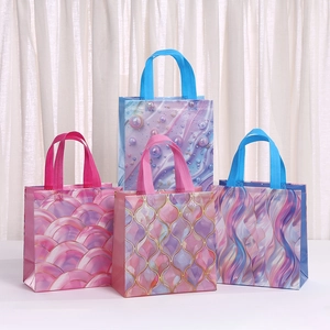Iridescent Laminated Non-Woven Gift Bags For Birthday Party Shell Artificial Pearl Scale Pattern Holographic Packaging Tote Bag