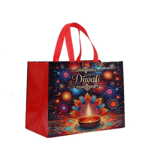 Bolsa de regalo Diwali grande de tela no tejida con estampado de Diya y fuegos artificiales
