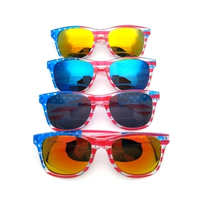 American Flag Patriotic Sunglasses For Men Women UV400 Mirror Lens Square Frame Glasses For Independence Day Party