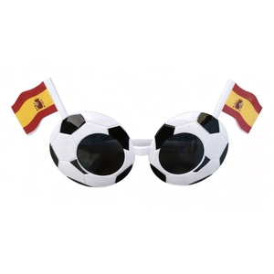 Détail de lunettes de soleil football avec drapeaux espagnols pour fans de sport