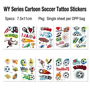 Set di 10 tatuaggi calcio impermeabili con trofei e palloni in formato da 7,5x11cm