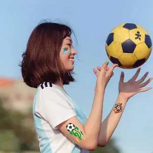 Adesivi per tatuaggi calcio impermeabili con design di trofei su braccia e viso per tifosi