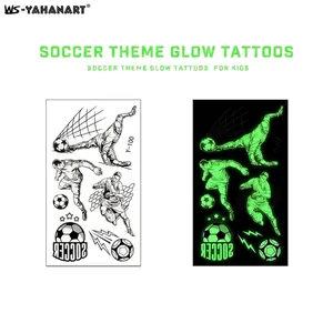 Leuchtende Fußball Weltcup Tattoos mit Glow-Effekt für Fans bei Tag und Nacht