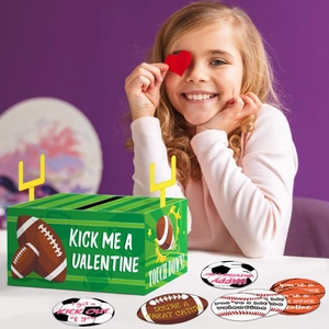 Coffret Saint-Valentin sport pour enfants avec boîte de collecte football et cartes thématiques