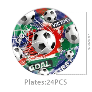 Dettaglio di piatti monouso da 9 pollici a tema calcio con design graffiti set da 24