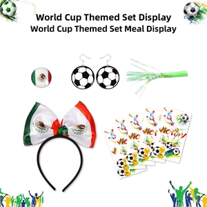 Détail du kit supporter Mexique avec serre-tête drapeau, badge, boucles d'oreilles et stickers