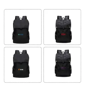 Schwarzer Freizeitrucksack mit großem Fassungsvermögen und individuellem Logo-Design
