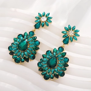 Elegant emerald green crystal flower drop earrings with a vintage gold alloy base