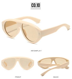 Vue sous trois angles de lunettes aviateur beiges avec accents en diamant argenté